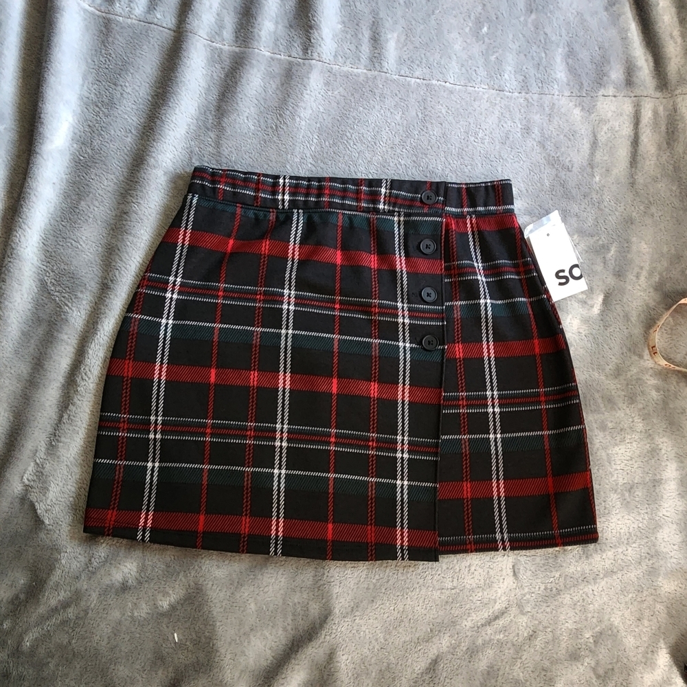 SO Plaid Faux Wrap Mini Skirt Red Black Goth Schoolgirl M NWT - Picture 3 of 3